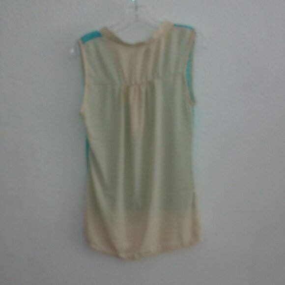 De Colores, Light blue/beige, high-low tank top, with lace front - Picture 4 of 7